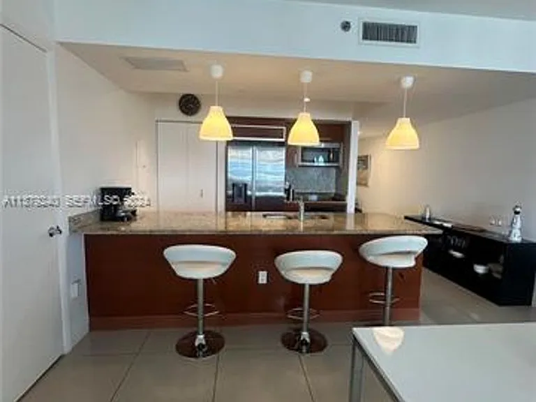 1830 Ocean Dr #CU-2010 — Photo 13