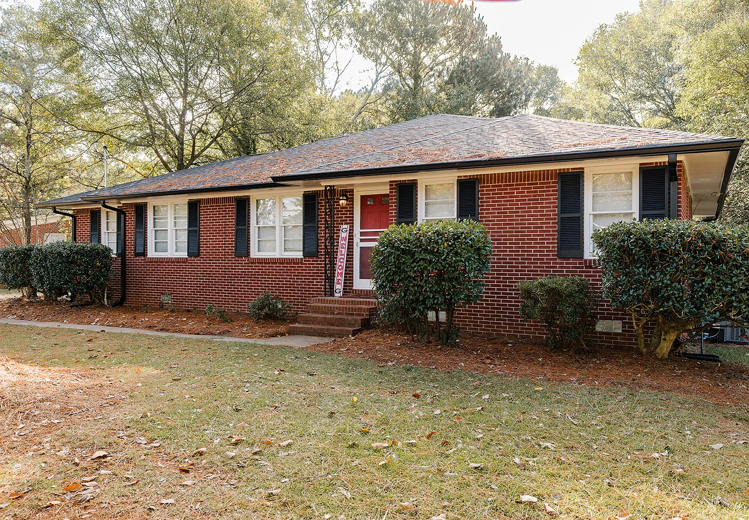 6 bed, 4.5 bath, 2200 sqft, $4,050 — Photo 1