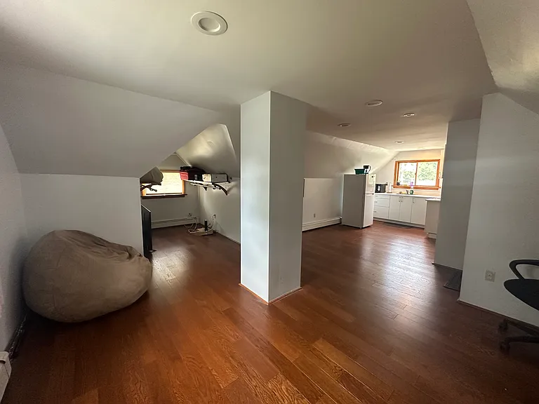 297 Bacon St #3 — Photo 19