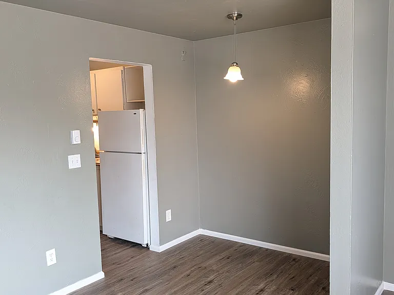 1492 Main St #1 — Photo 8