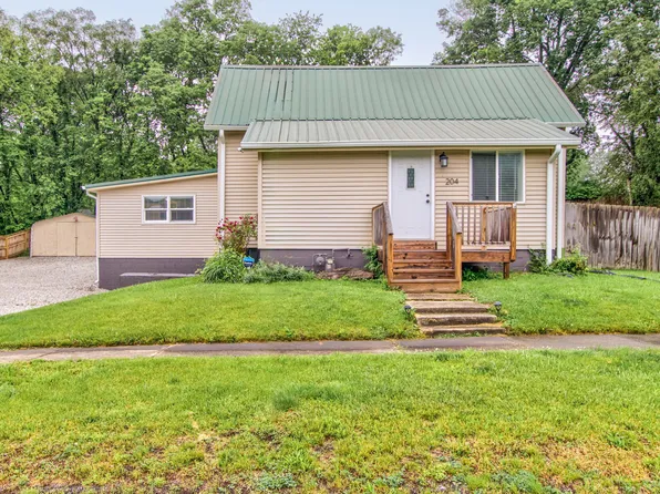 204 S Main St, North Salem, IN 46165