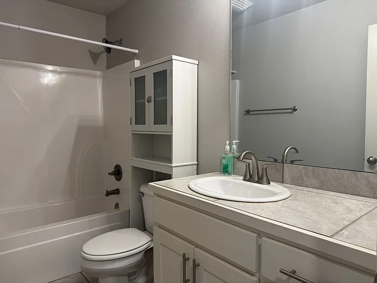 1501 Ravier Ln — Photo 9