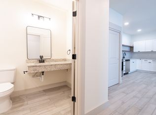 1230 N Greenwich Rd #11261792, Wichita, KS 67206