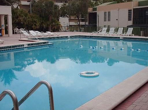 5th image of 8810 Fontainebleau Blvd APT 115