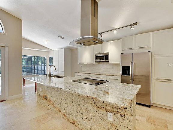 4th image of 2150 Wekiwa Oaks Dr