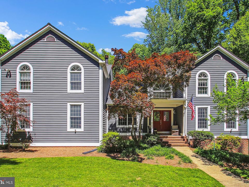 1st image of 714 Avila Dr