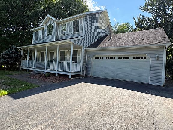 2nd image of 9 Whippoorwill Ln