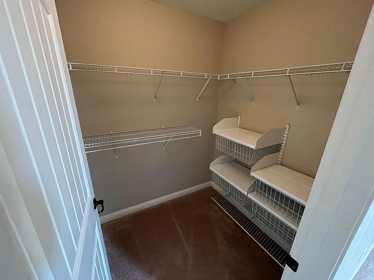 1936 Heathrow Dr — Photo 19
