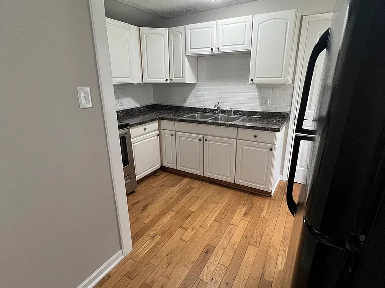 3955 Clubview Ave — Photo 18