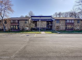 166 Cross Slope Ct UNIT B, Manalapan, NJ