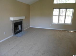 508 Arrowhead Dr, Lawrence, KS 66049