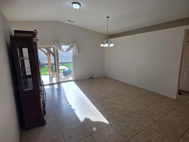 5306 Hayes Ln — Photo 15