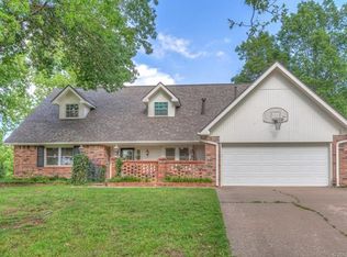 406 Ridgeview Dr, Claremore, OK 74017