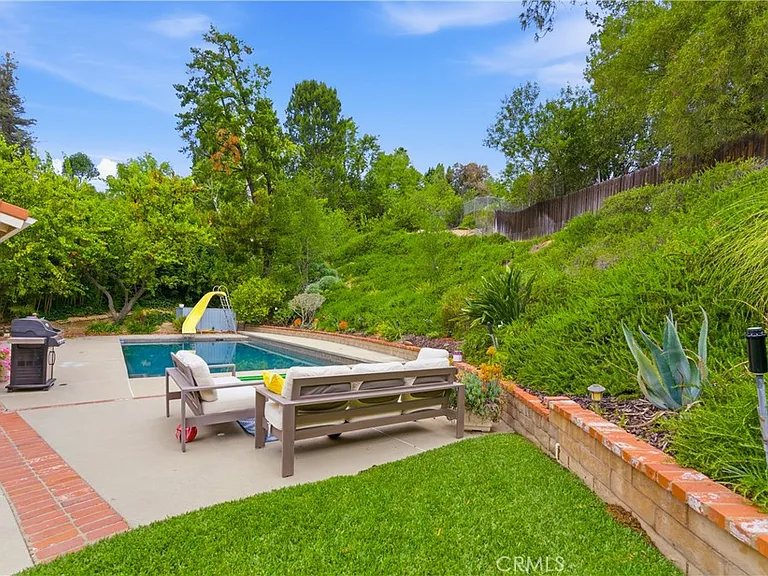 19511 Rosita St — Photo 43