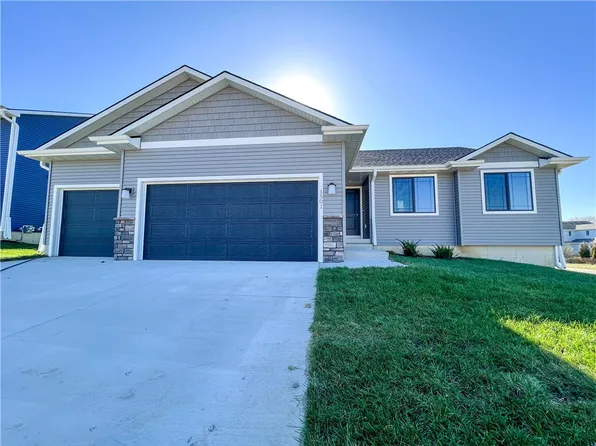 1501 E Girard Ave, Indianola, IA 50125