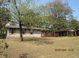 67 Ray Rd, Morrilton, AR 72110