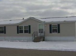 8622 Raven St, Zeeland, MI 49464