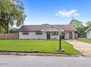 6692 Balboa Cir, Ocean Springs, MS 39564