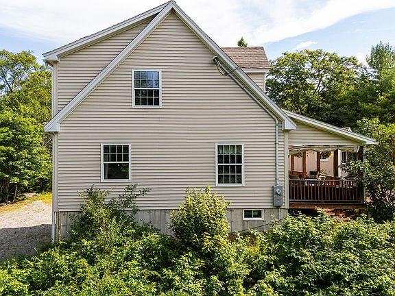 5th image of 83 Christian Hill Road