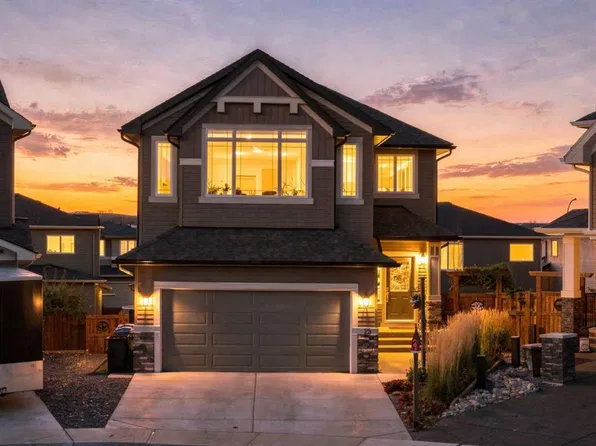 25 S Cimarron Springs Ct, Okotoks, AB T1S 0M1