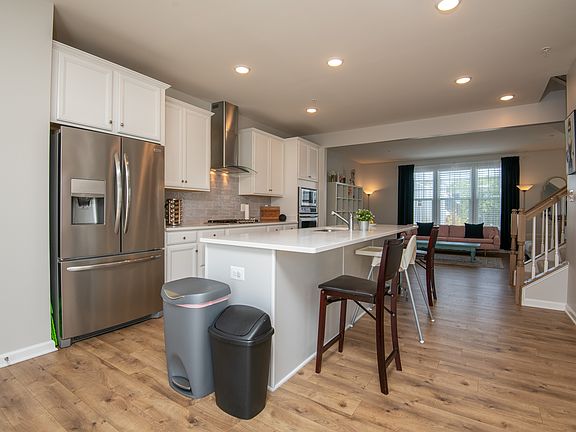 6921-ST-AMBROSE-WAY-2021-07-22-13_07272021