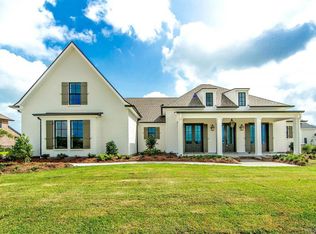 106 Pinot Noir Ct, Mathews, LA 70375