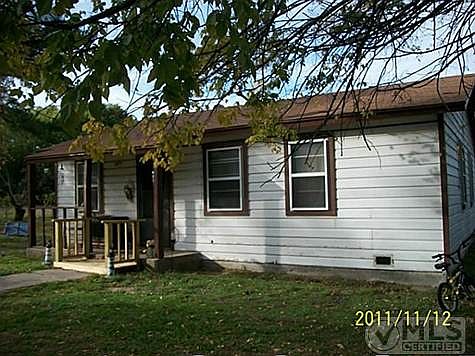 1st image of 2131 Holly Oaks Ln