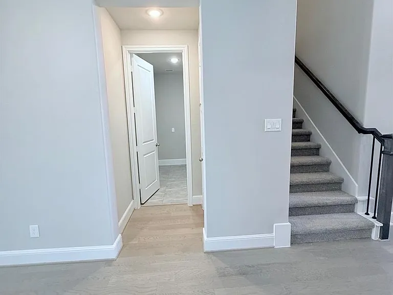 4934 Dickens Landing Dr — Photo 17