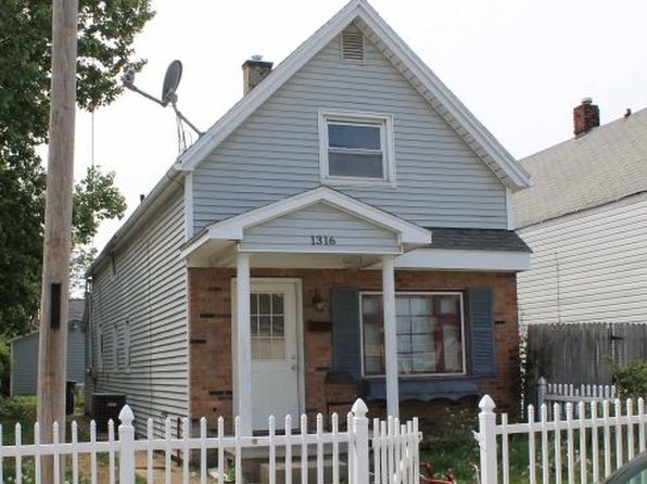 1316 N 2nd Ave