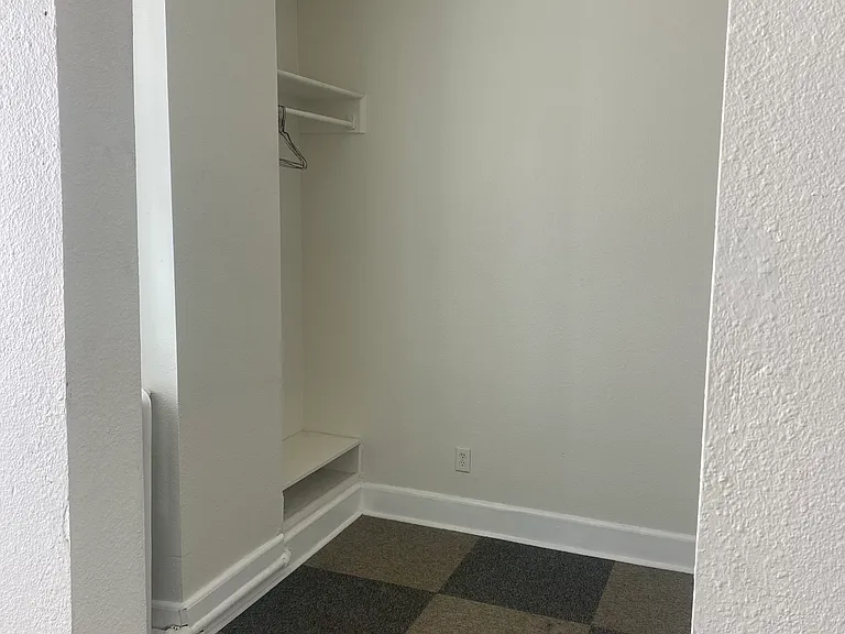 238 E Bridge St #5 — Photo 6