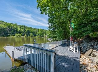 38 Oneida Ave, Hopatcong Boro, NJ 07843