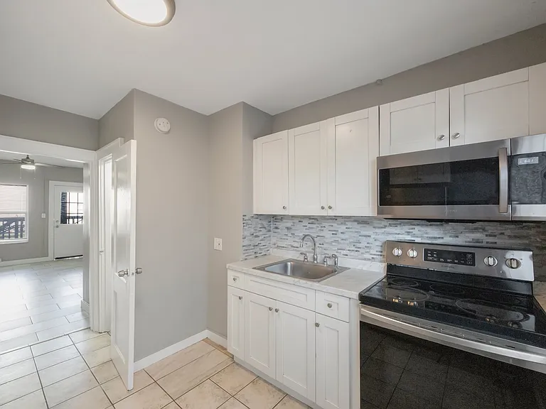 433 Delmar Ter S #1 — Photo 6