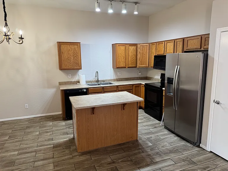 6610 E University Dr #128 — Photo 4