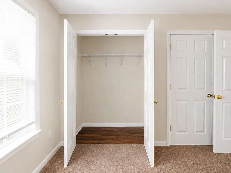 50 Lexington Ct — Photo 10