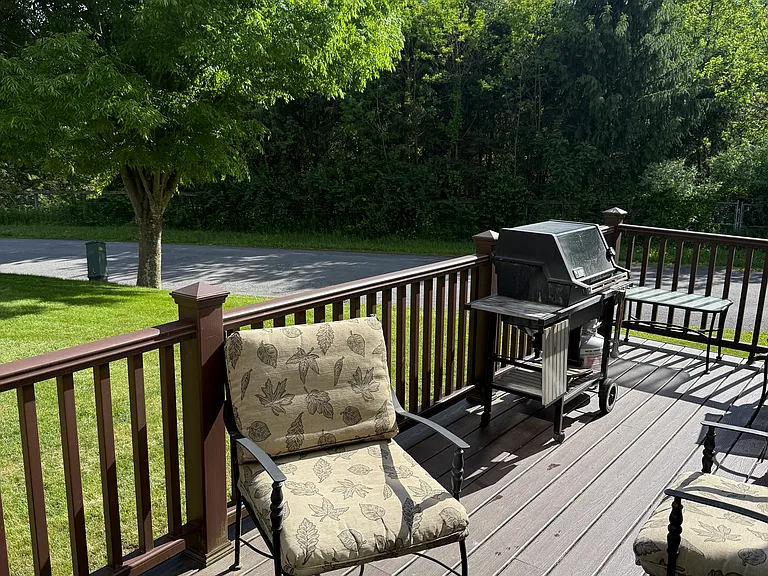 170 Victoria Ln — Photo 33