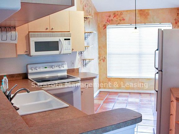 2nd image of 5841 Old Summerwood Blvd