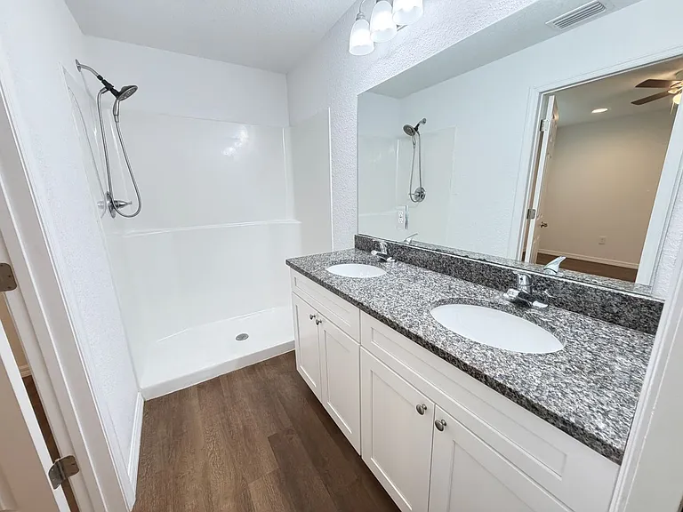 85 Maple Dr — Photo 15