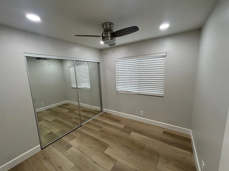 1723 W Balboa Blvd #A — Photo 14