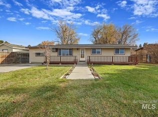 1918 Whipkey St, Gooding, ID 83330