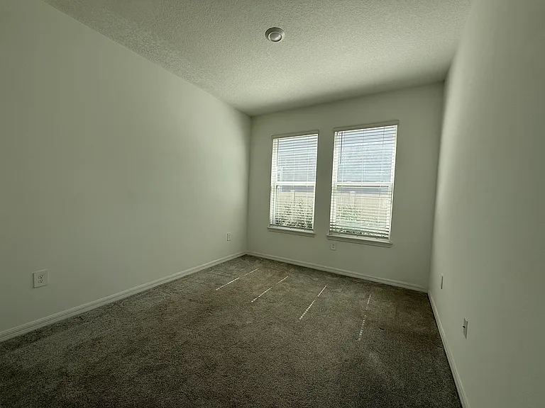 5274 Kildare Place St — Photo 14