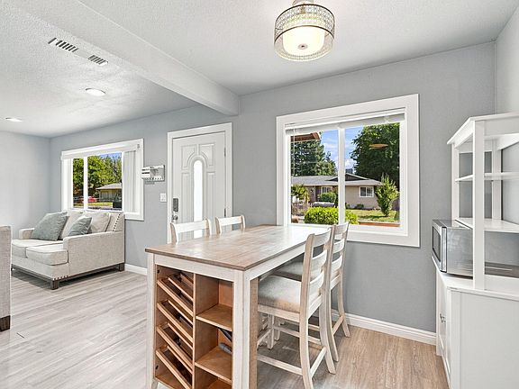 4th image of 2300 Nebula St