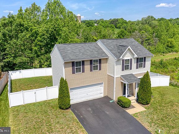 3rd image of 18114 Scenic Creek Ln