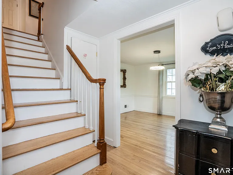 25 Greensview Dr — Photo 2