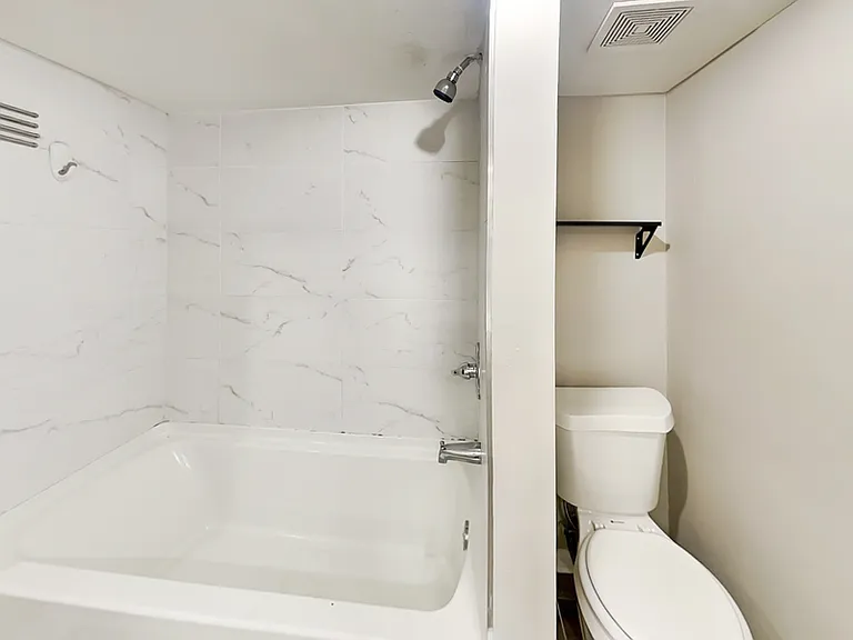 4790 Matterhorn Dr SW — Photo 17