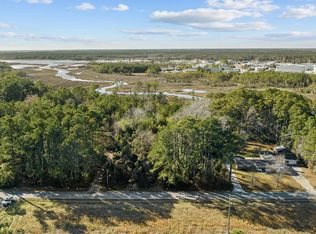 521 Tuttles Grove Rd, Beaufort, NC 28516