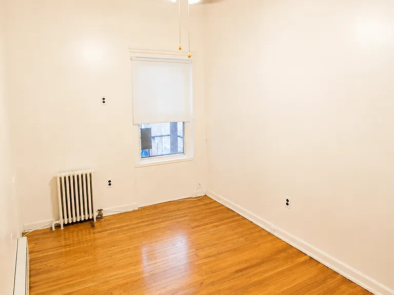 1951 Locust St #2A — Photo 4