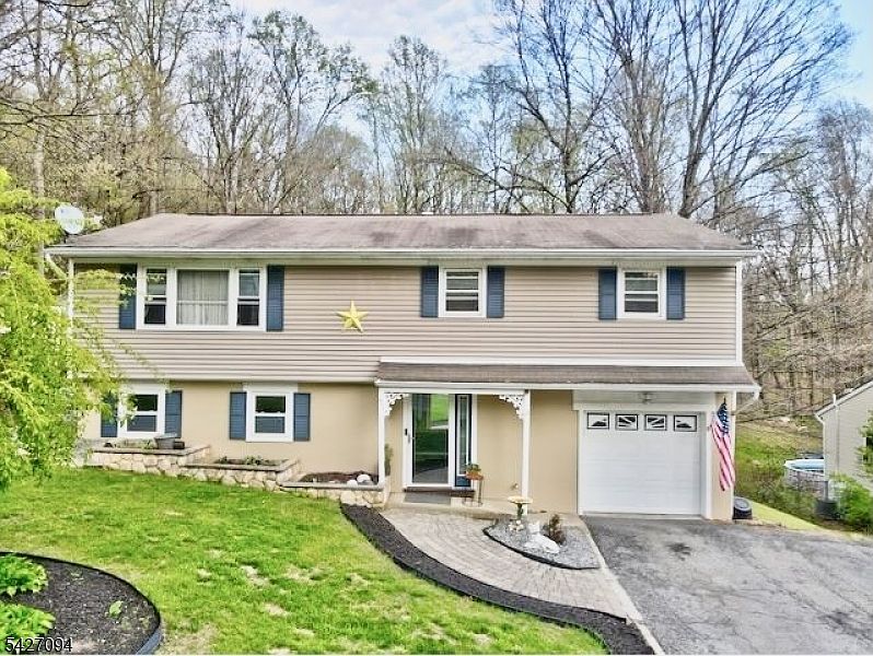1st image of 51 Lounsberry Hollow Rd