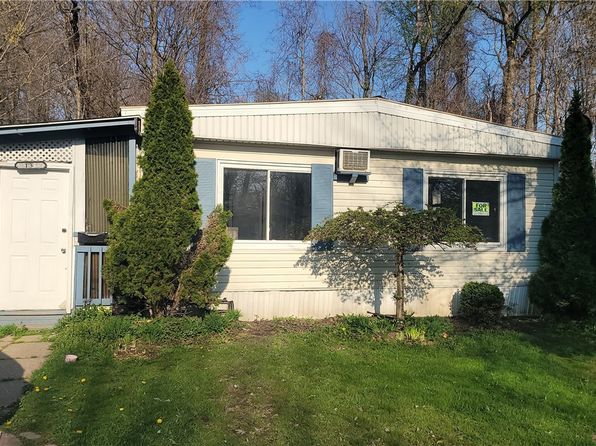 135 Paradise Blvd, Madison, OH 44057