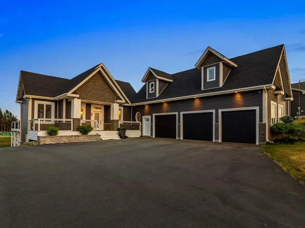 28 Flora Drive, Torbay, NL A1K1M5