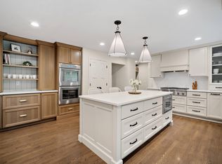 19565 Killarney Way, Brookfield, WI 53045